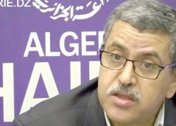 Le premier ministre algérien rend sa démission et celle de son équipe
