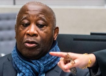 Bruxelles: Laurent Gbagbo vient de finir les formalités d’embarquement  Lire l&rsquo;audio