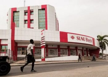 La direction de SUNU BANK dans la « panique », les employés campent sur leur position