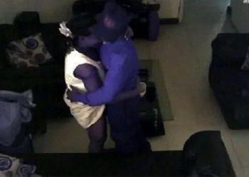 Interdit aux mineur (es)/Mari infidèle: Sa femme découvre tout et lui envoie des photos de revanche