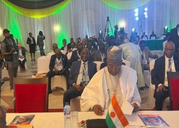 Abuja: Bazoum invité à la 64e session par la CEDEAO, représenté par certains de ses ministres (Vidéo et Liste complète)