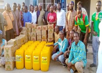 Ghana: Un homme d&rsquo;affaires apporte des vivres de 13 millions à des refugiés burkinabè