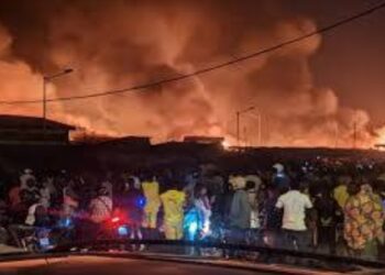 Togo: Le bilan provisoire de l&rsquo;incendie de Kégué, des membres du gouvernement se sont déplacés