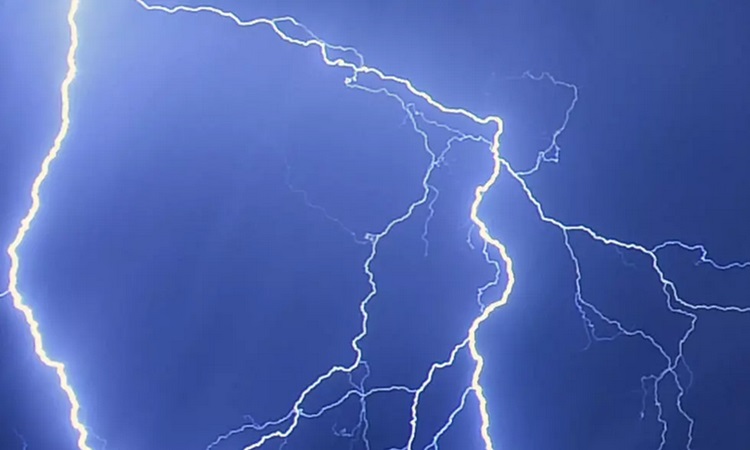 Ouganda: une église de fortune frappée par la foudre, 14 morts